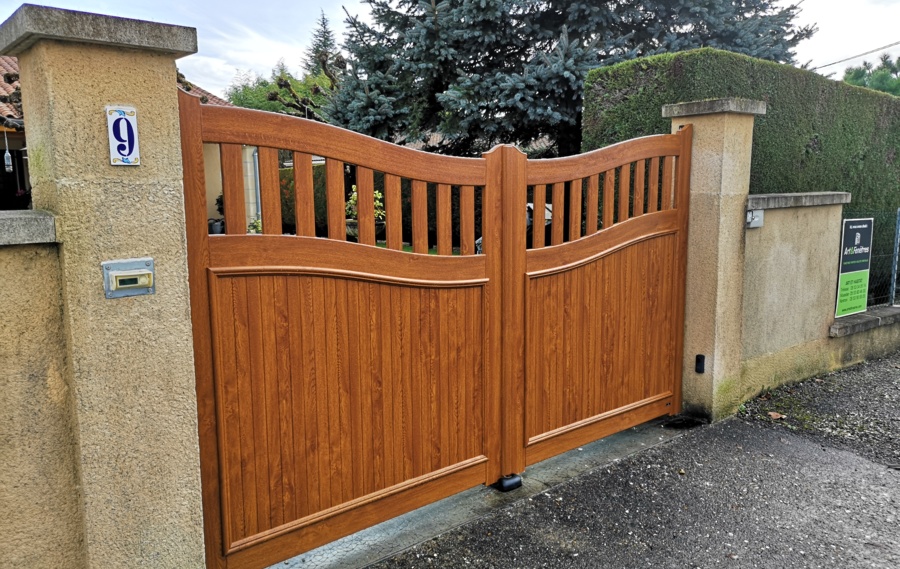Porte d’entrée PVC à Montceau-les-Mines | Art & Fenêtres Montceau